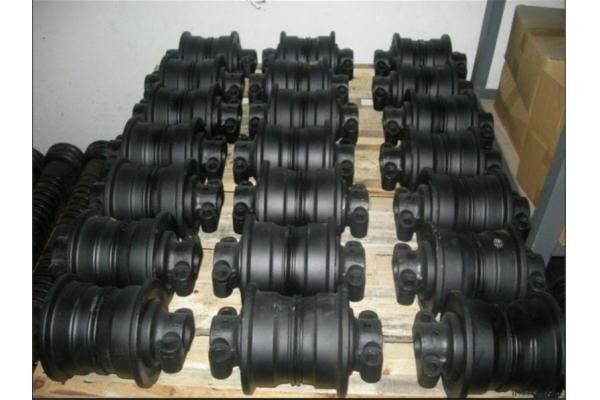 Smooth Finish Excavator Undercarriage Parts Track Roller For Cat Komatsu Kobelco