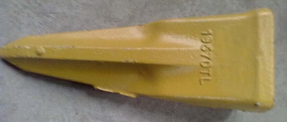 PC200 Tiger Tooth  Bucket Teeth  205-70-19570TL For PC200 Komatasu Machine